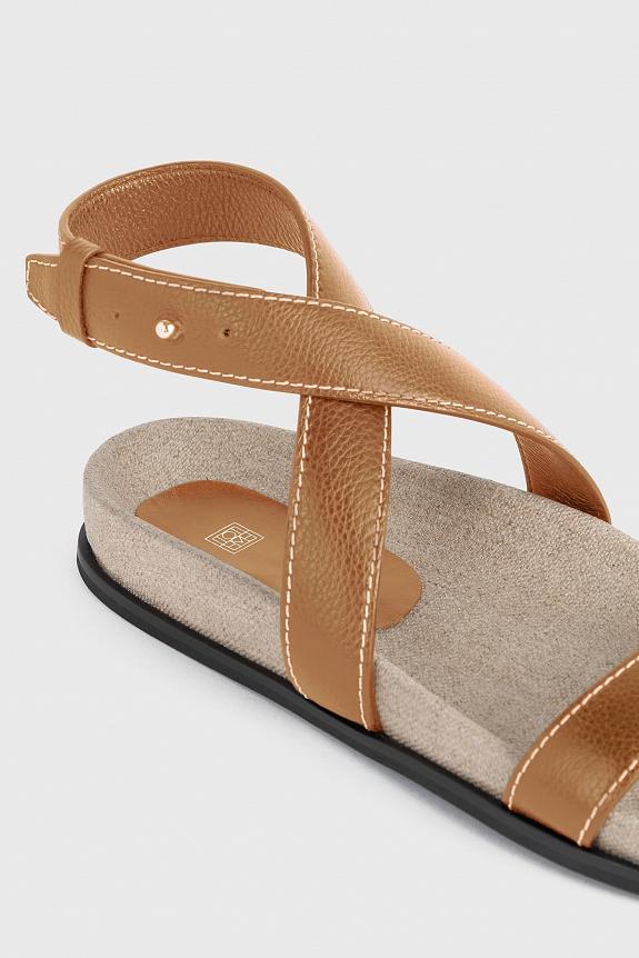 Toteme The Leather Chunky Sandal Tan